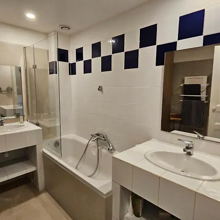 Apartment Appart-atelier Du Micocoulier La Ciotat